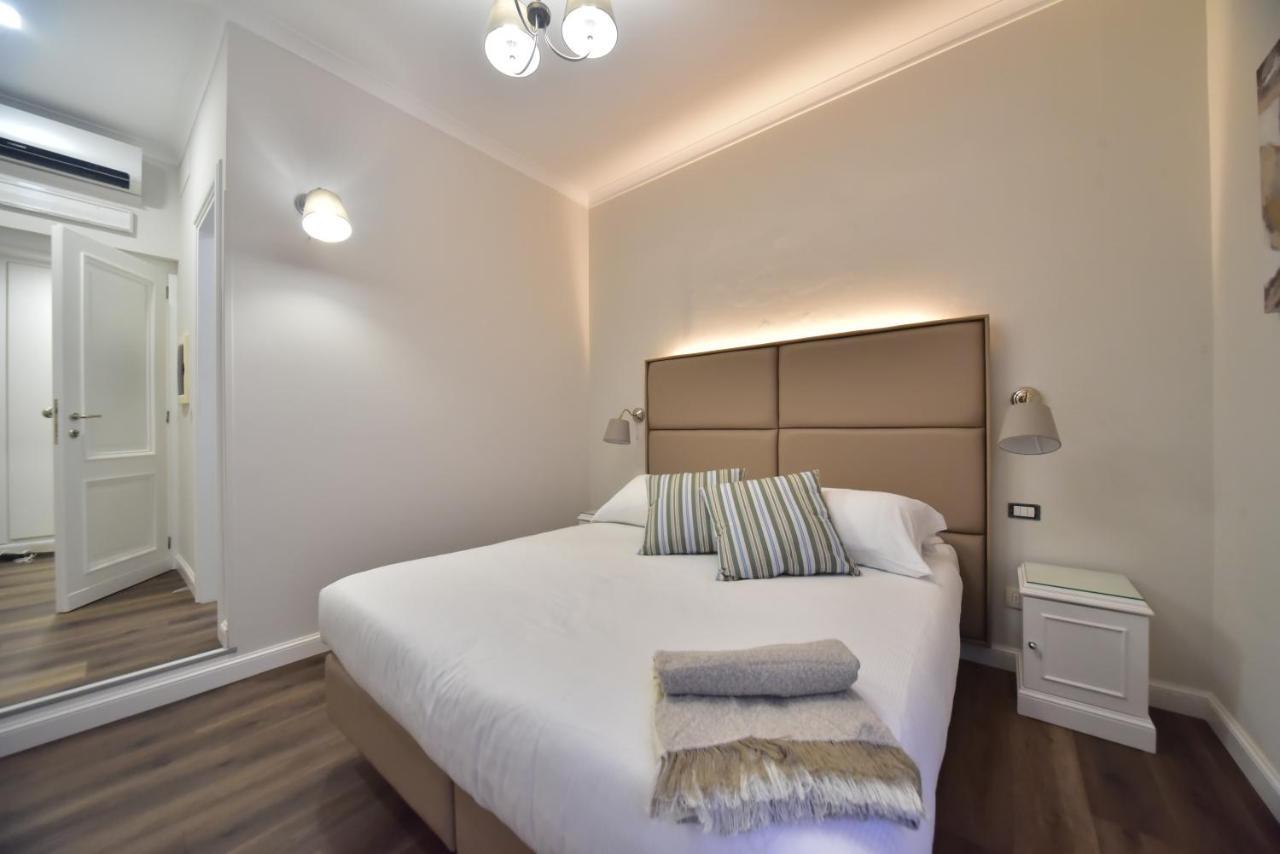Sacconi Palace Suite Roma エクステリア 写真