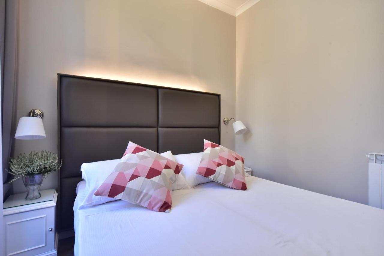 Sacconi Palace Suite Roma エクステリア 写真